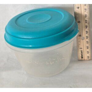 Rubbermaid Servin' Saver Turquoise Lid 2 Cup Round Container OO26 5EFG